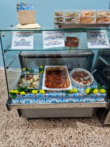 Opinii despre Gastropescheria - cuopperia "Sapori di mare e oltre" în San Potito Ultra - Ristorazione