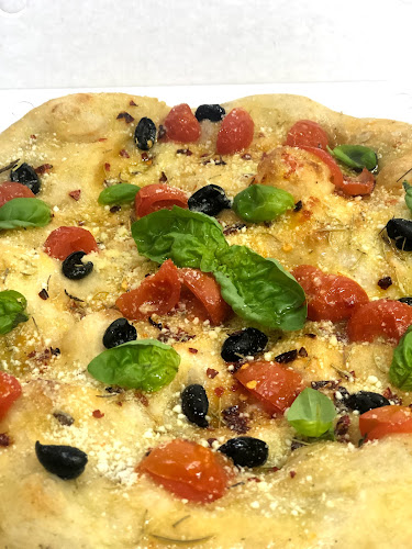 Comentarii opinii despre Bakery-Pizzeria Dolceria Caffetteria