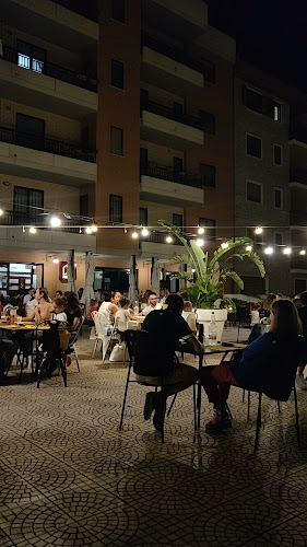 Opinii despre Arnold's Braceria pizzeria paninoteca foggia în Foggia - Ristorazione