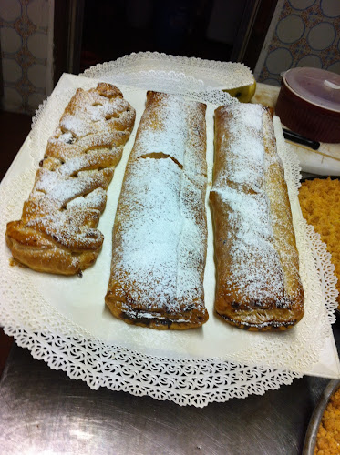 Bar Pizzeria con Cucina La Rosa Blu Open Times