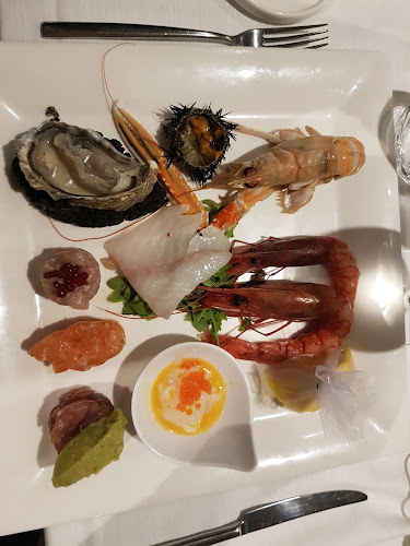 P.zza Vittoria, 1, 80121 Napoli NA