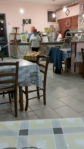 Opinii despre Pizzeria da ZEB în Tecchiena - Ristorazione