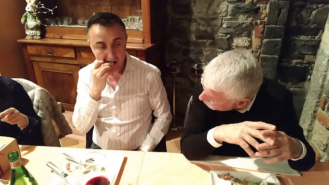 Opinii despre Trattoria Corte Fiorina în Lecco - Ristorazione