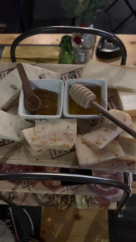 Opinii despre Must Wine & Food în Calimera - Ristorazione