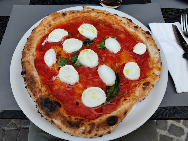 L'Arte Della Pizza Napoletana - Ristorazione