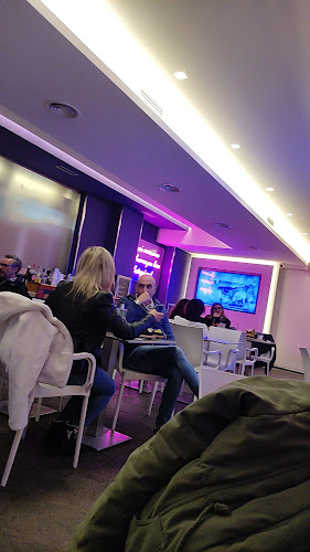 Comentarii opinii despre Pink House