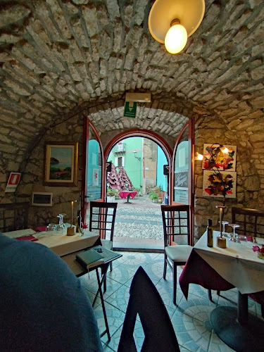 P.za Vincenzo Gioberti, 5, 09089 Bosa OR