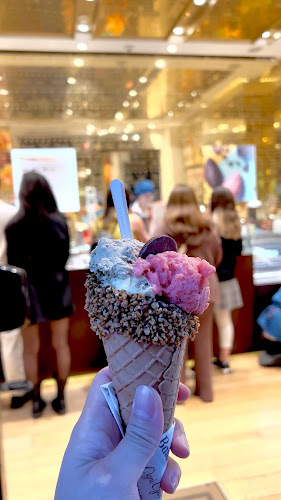 Opinii despre Venchi Cioccolato e Gelato în Milano - Ristorazione