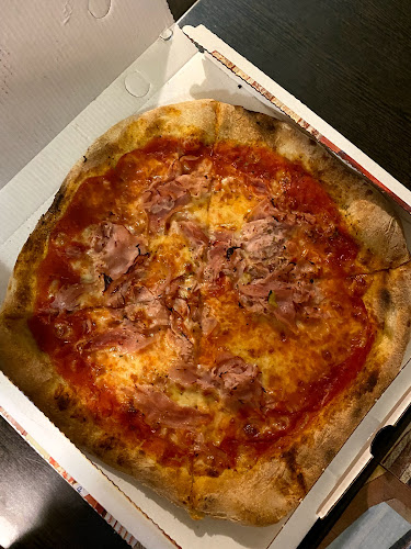 Comentarii opinii despre Pineta Pizza Club