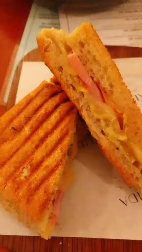 Comentarii opinii despre Dalida Café Bar