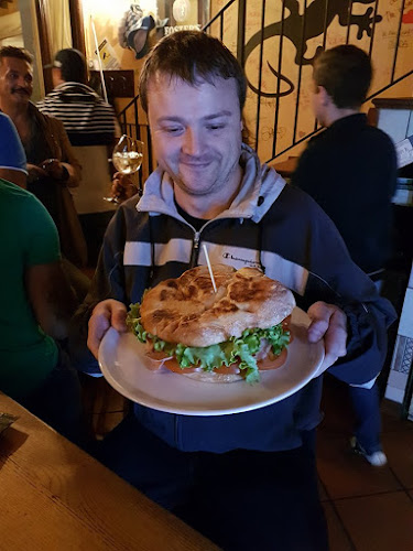 Via del Ponte, 6a, 34121 Trieste TS