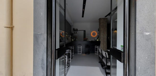 P.zza Vittoria, 1, 80121 Napoli NA