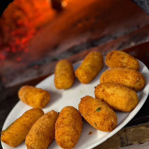 Antica Pizzeria La Centenaria a Materdei - Napoli