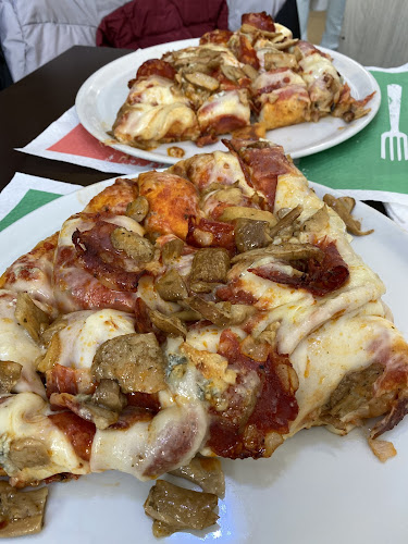 Opinii despre Pizzeria Acqua Farina e Sale în Milano - Ristorazione