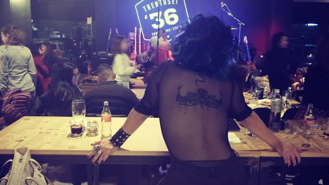 Opinii despre Trentasei - Food Drink Music în Aprilia - Ristorazione