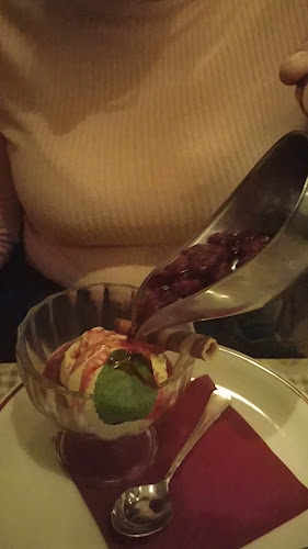 Piazza delle Erbe, 17, 39100 Bolzano BZ