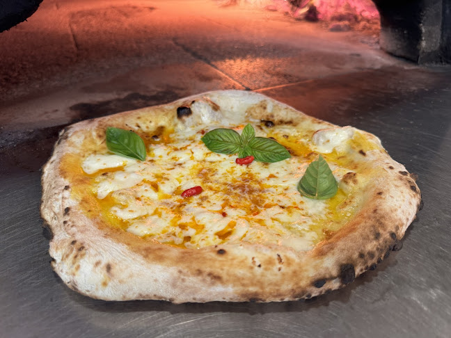 Opinii despre Pizzeria Basilico e Mozzarella în Erba - Ristorazione