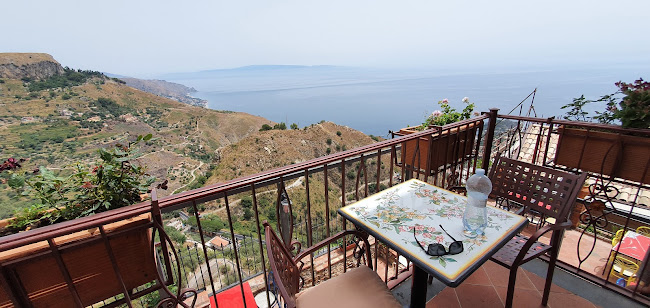 Via Madonna della Rocca, 16, 98039 Taormina ME