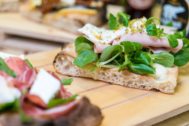 Ciro | Dal 1982, la pizzeria - Brindisi