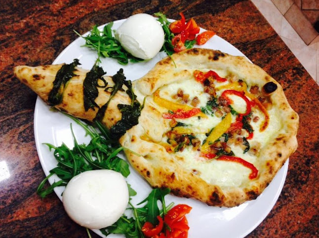 Antica Pizzeria La Centenaria a Materdei Open Times