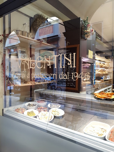 Valentini forno e pasticceria dal 1946 - Ristorazione