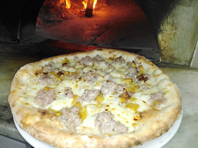 Pizzeria La Perla 3