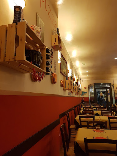 O' Cor 'e Napule Open Times