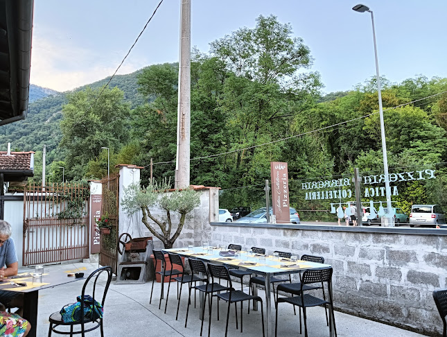 Comments and reviews of Pizzeria Antica Coltelleria