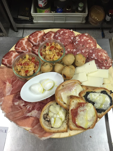 Legmastersheep Irish Pub