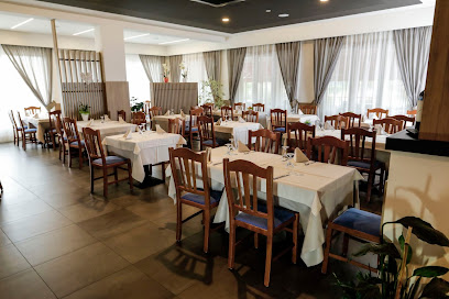 Albergo Ristorante Pizzeria Bar Sottocastello