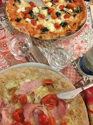 Opinii despre Pizzeria Top 2000 în Martignana di Po - Ristorazione