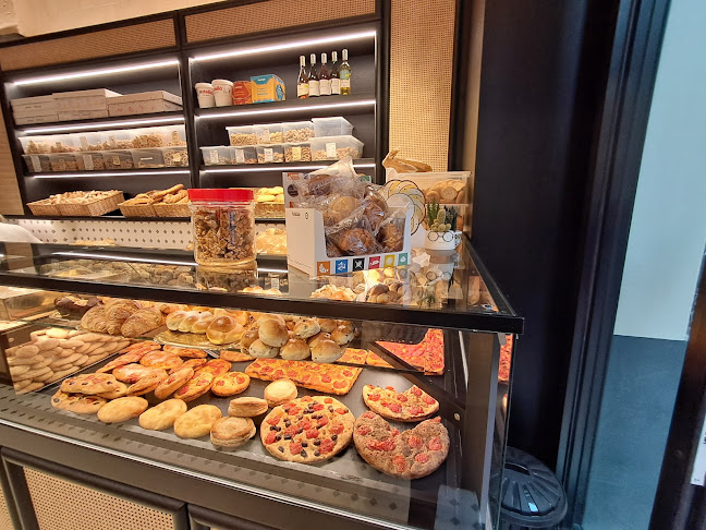 Comentarii opinii despre Panificio Mazzini - Prodotti artigianali, focacceria, pasticceria da forno