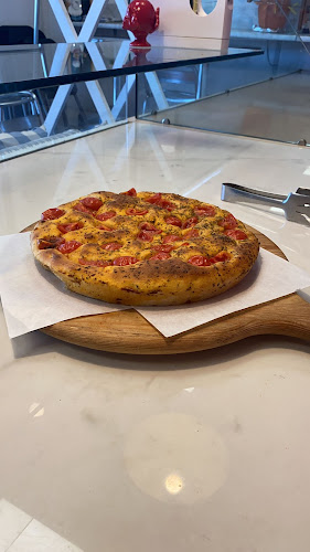 Comments and reviews of Made in Pizza