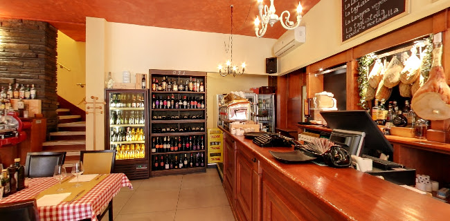 051 Osteria Piazza Maggiore