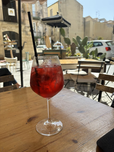 Comments and reviews of Tinkitè Ortigia