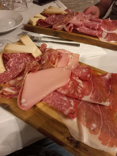 Comments and reviews of Cantina Senese