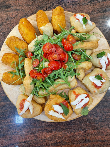 Antica Pizzeria La Centenaria a Materdei - Ristorazione