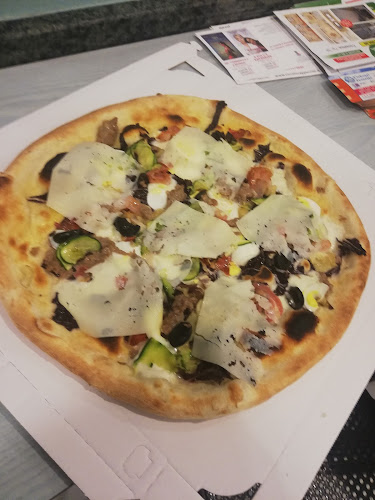 Pizza Acrobatica Phone number