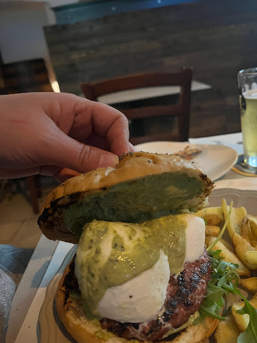 Comentarii opinii despre One Way Risto Pub