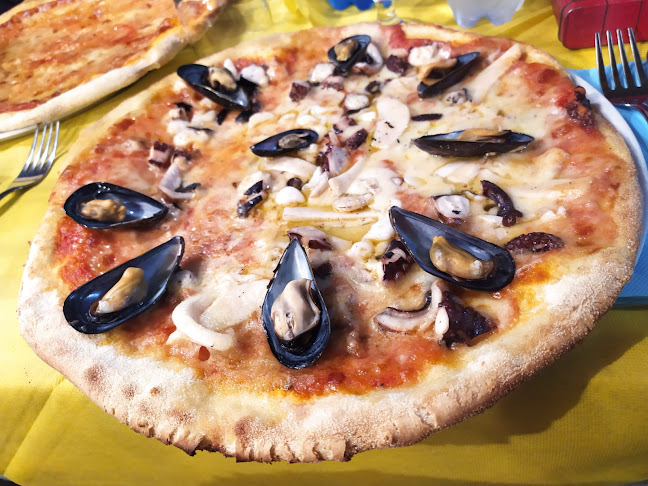 Via Emilio, Lungo Temo Emilio Scherer, 55, 09089 Bosa OR