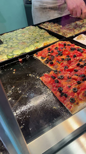 Opinii despre Pizzeria Mediterranea în Roma - Ristorazione