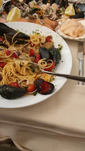 Opinii despre Napul'é... Pizza,Cantina & Crudi di Mare în Sanremo - Ristorazione