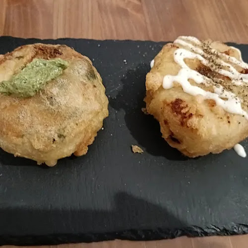 Via Santa Maria a Cubito, 663, 80145 Napoli NA