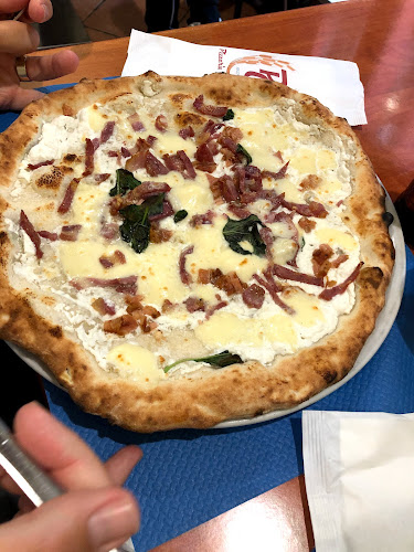 Reviews of Pizzeria Giuliano in Napoli - Ristorazione