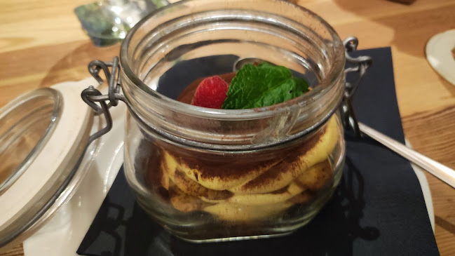 Opinii despre Biwak Restaurant Pizzeria Pub în Vipiteno - Ristorazione