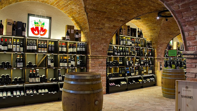 Opinii despre Mair Mair - Wein, Feinkost und Fashion în Vipiteno - Ristorazione