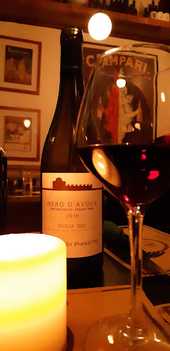 Comentarii opinii despre Ombre Rosse