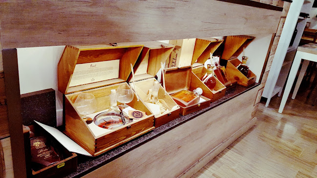 Grano&Uva | Enoristopizzanorcineria - Brindisi