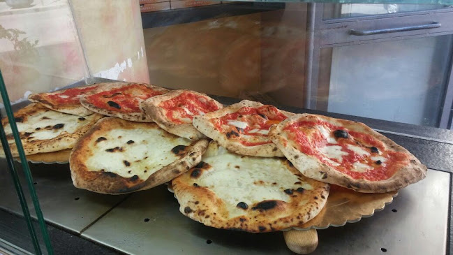 Comments and reviews of Pizzeria Farina&Co. Napoli