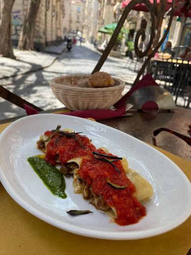 Via Montesano, 17/19, 95131 Catania CT